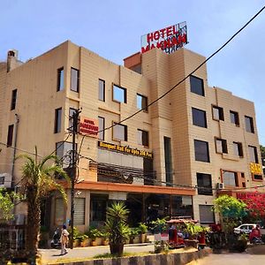 Hotel Makhan Residency